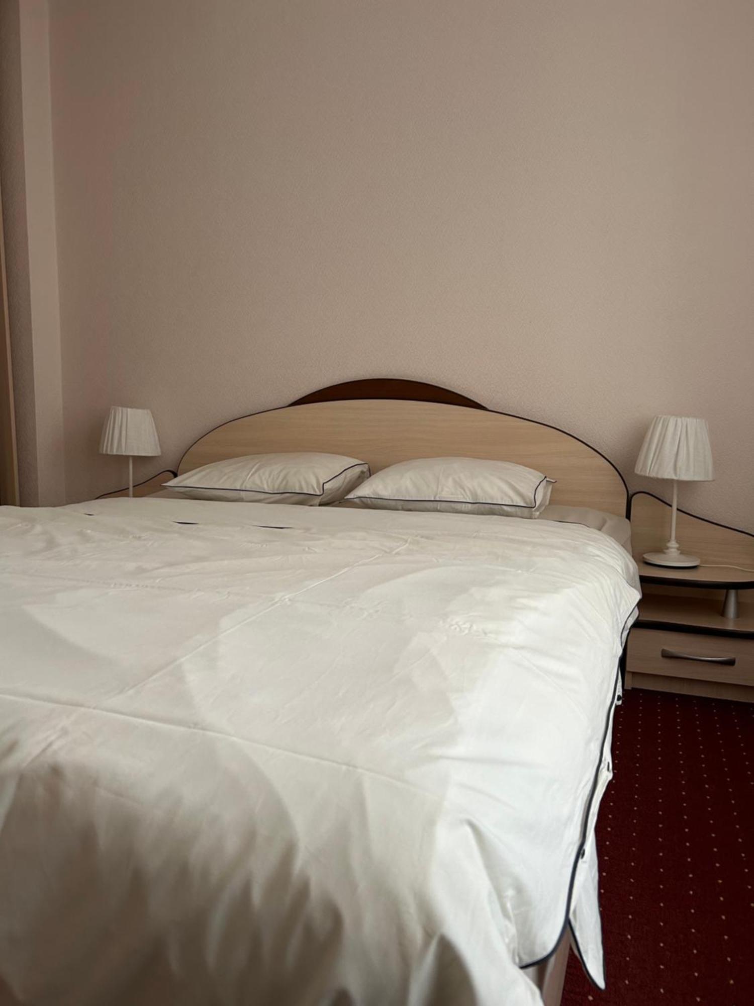 Apartamenti Bulvaris Алуксне Экстерьер фото